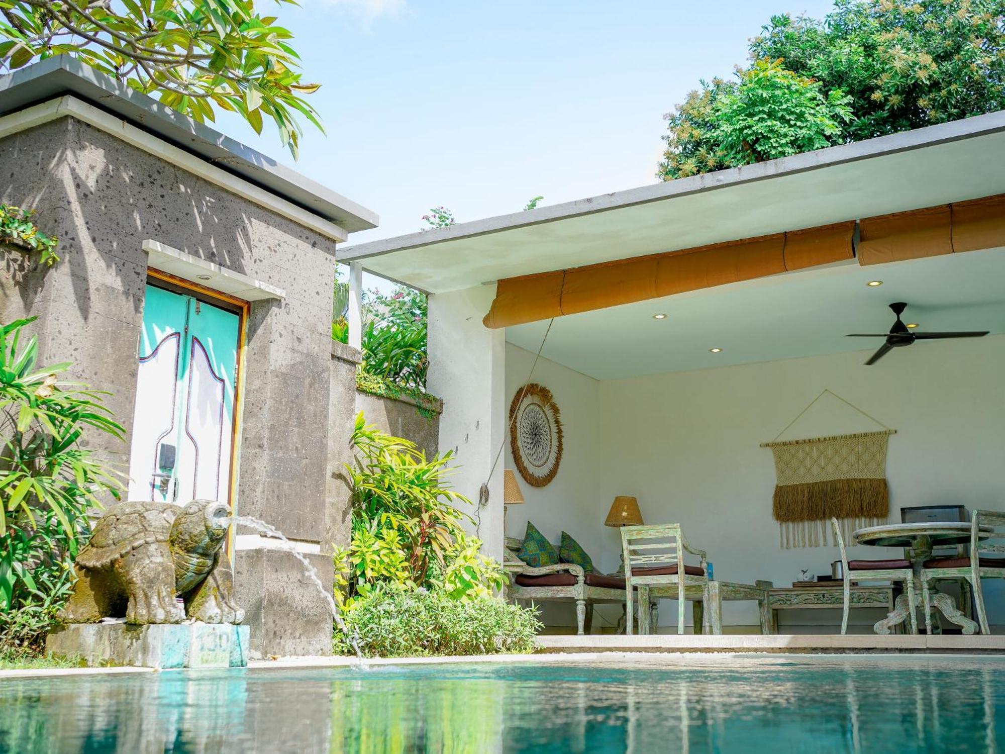 New Pondok Sara Villas Seminyak Esterno foto
