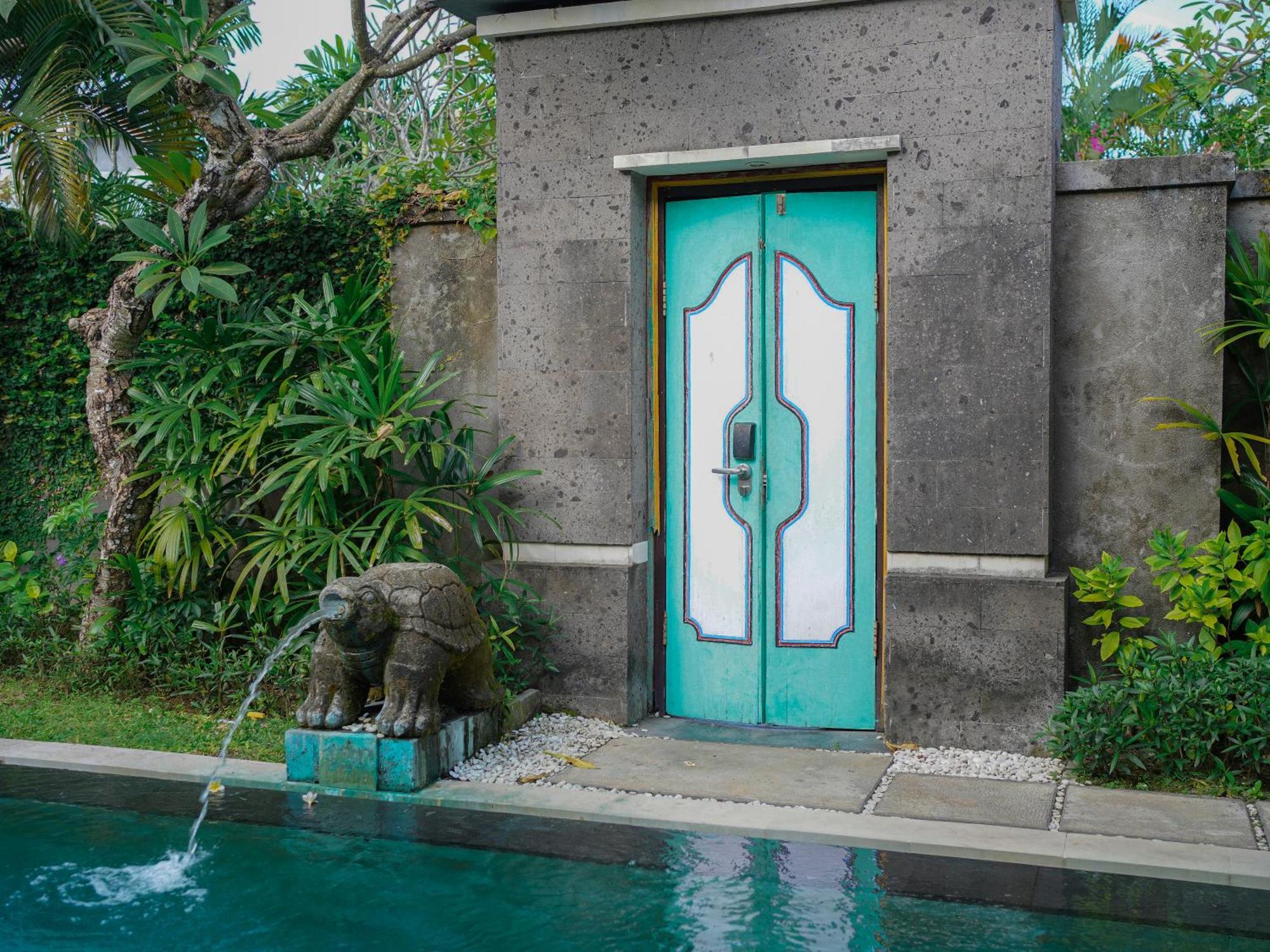 New Pondok Sara Villas Seminyak Esterno foto