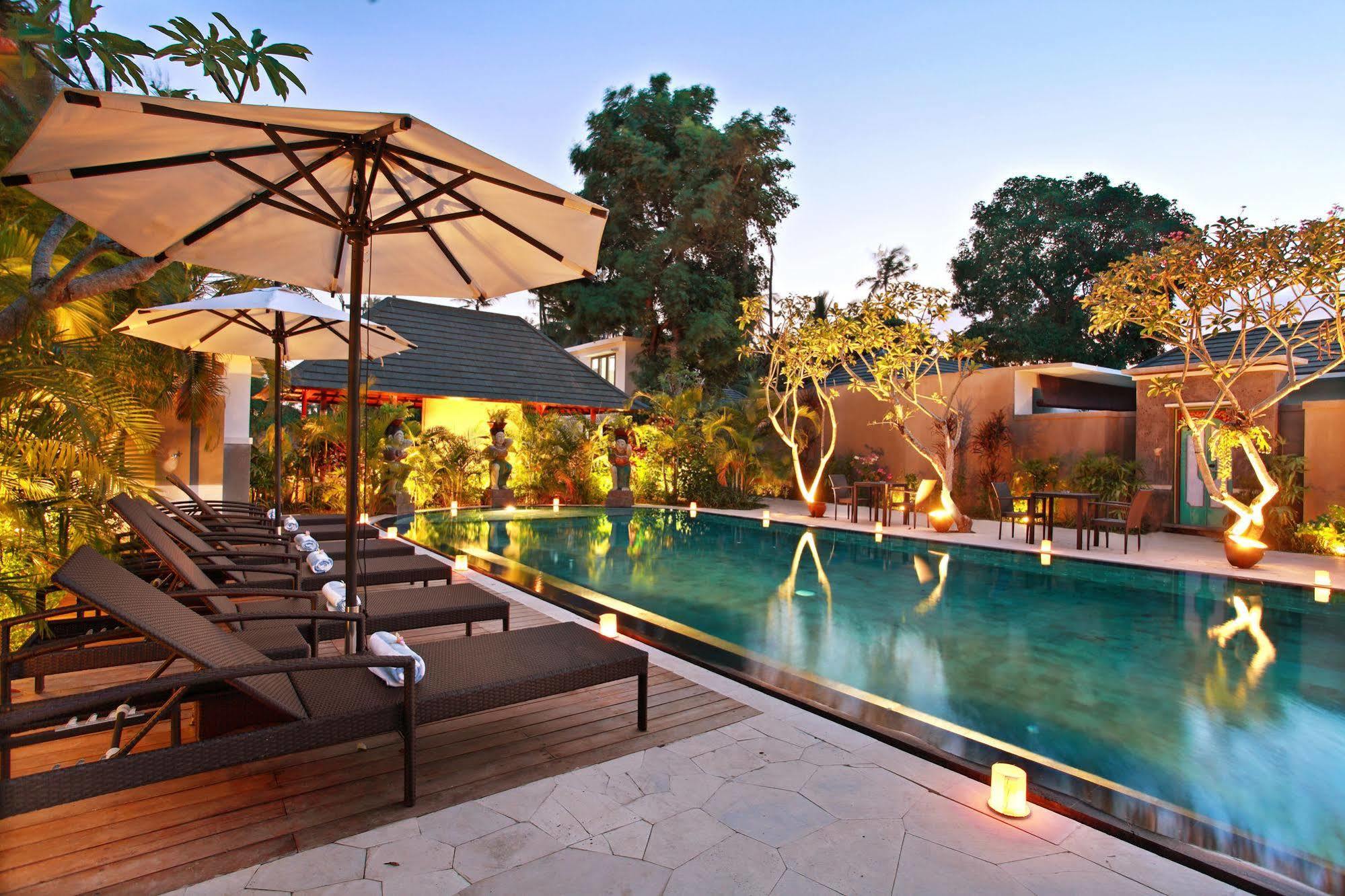 New Pondok Sara Villas Seminyak Esterno foto